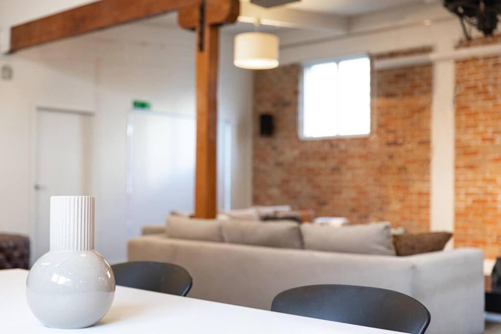 True New York Style Newmarket Loft Apartment 奥克兰 外观 照片