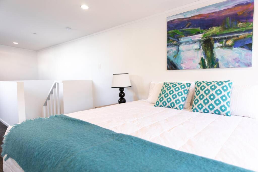 True New York Style Newmarket Loft Apartment 奥克兰 外观 照片